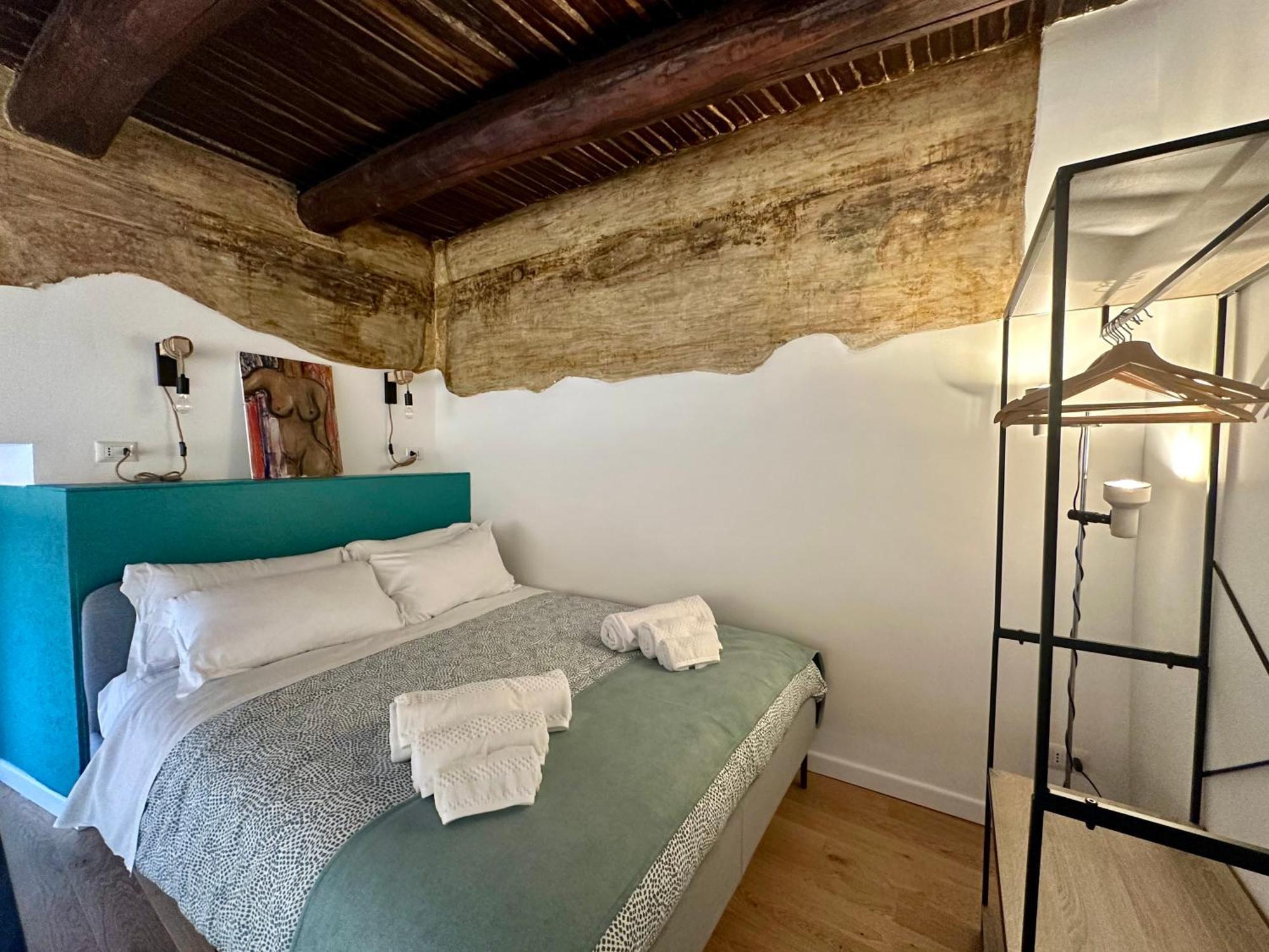 Santa Maria Maggiore Suite 那不勒斯 外观 照片